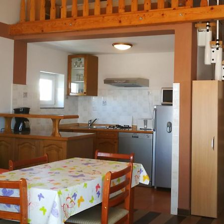 Apartments With A Parking Space Novi Vinodolski - 15823 Luaran gambar